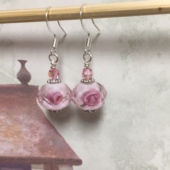 Pink flower faceted earrings with Swarovski silver - Picture 6 of 6